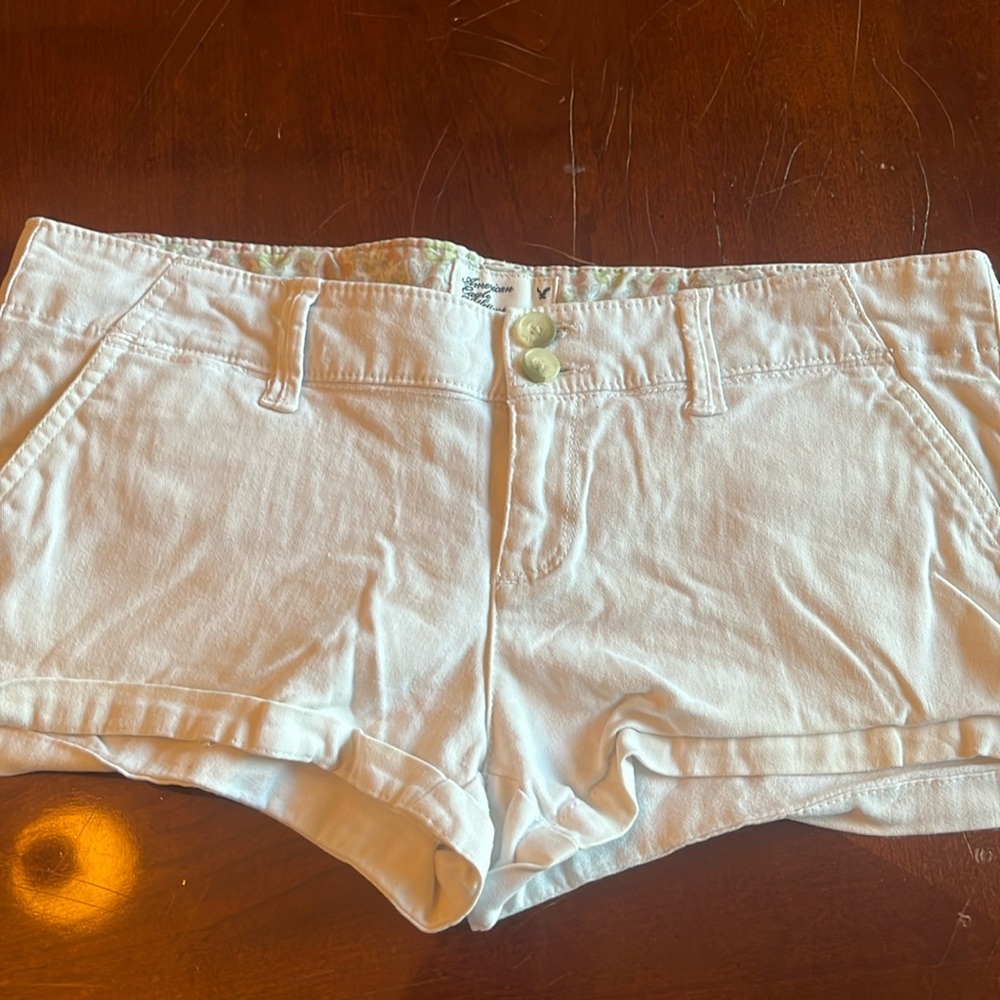 American Eagle white Shorts